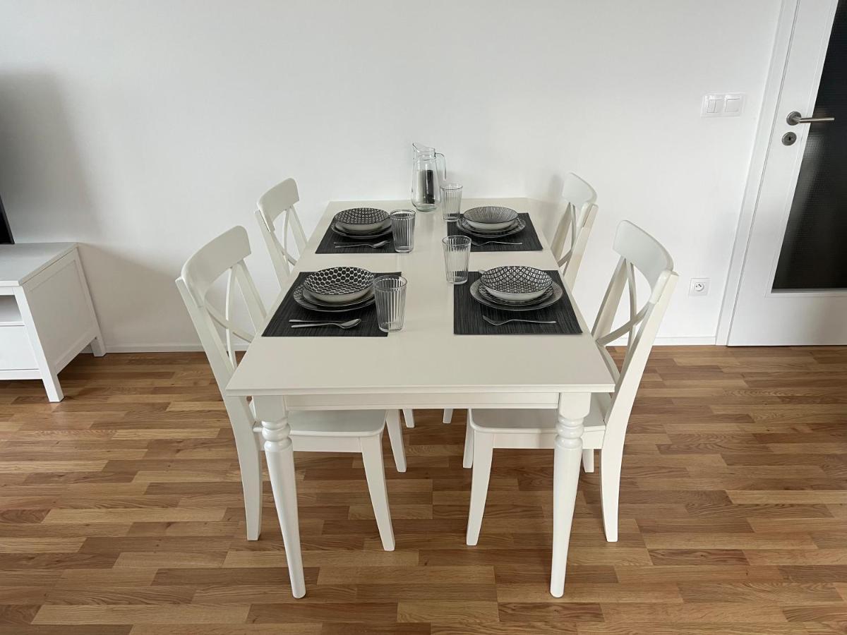 The Dante Prague - Family And Friends Apartments, Free Parking מראה חיצוני תמונה