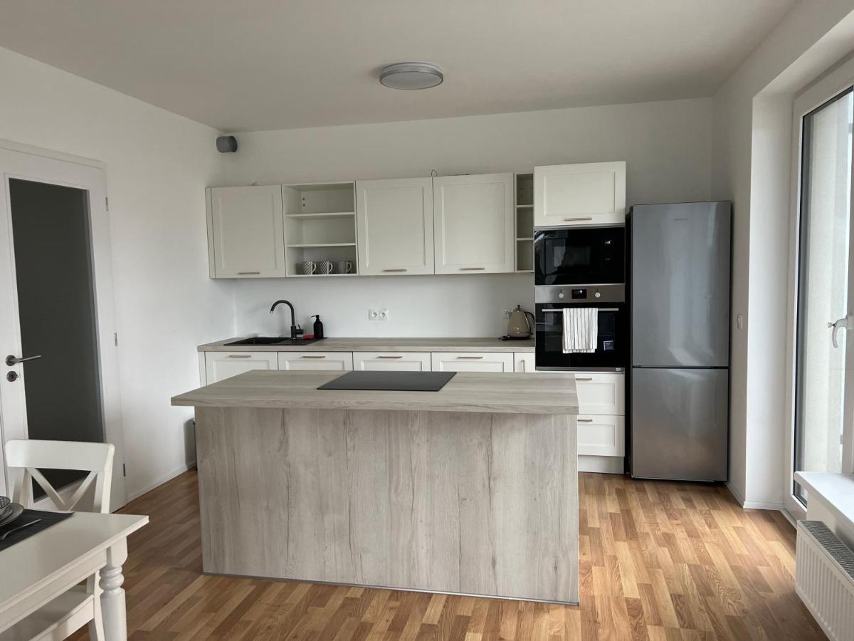 The Dante Prague - Family And Friends Apartments, Free Parking מראה חיצוני תמונה